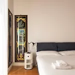 Youhosty - Nerino 10 * Milano