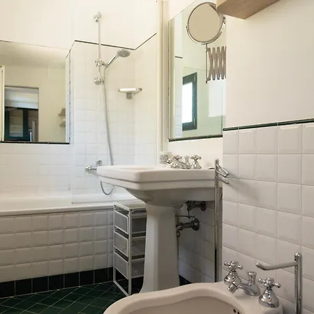 Youhosty - Nerino 10 Apartment Milan