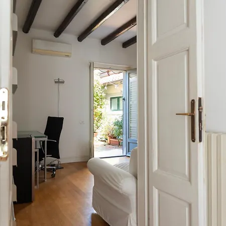 Youhosty - Nerino 10 * Milan
